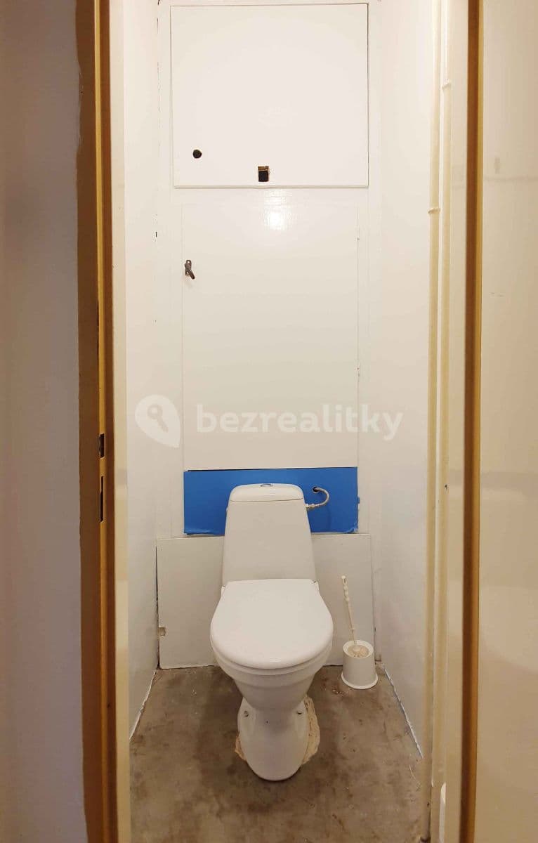 Small studio flat to rent, 20 m², Pod Lipami, Prague, Prague Small studio flat to rent, 20 m², Pod Lipami, Prague, Prague