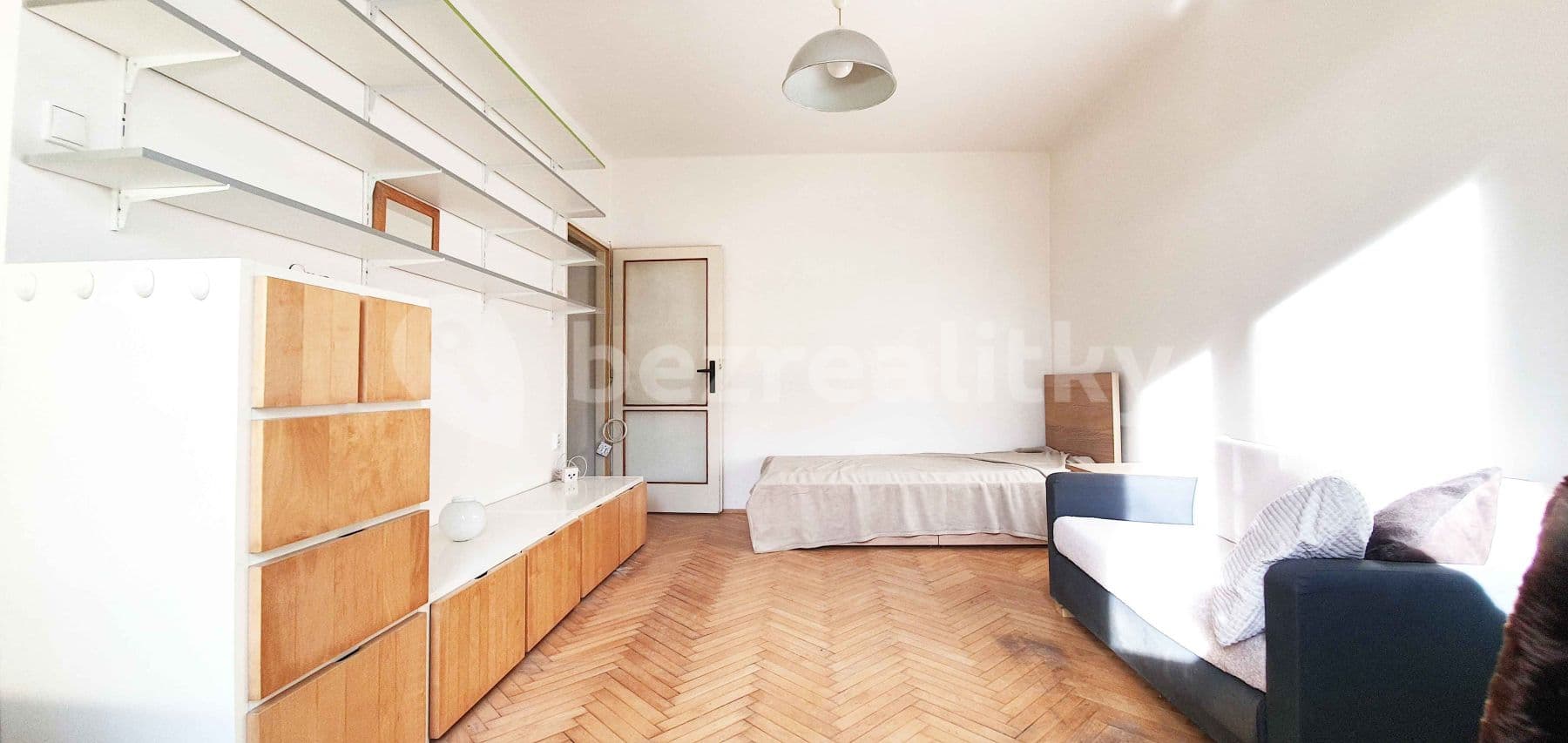 Small studio flat to rent, 20 m², Pod Lipami, Prague, Prague Small studio flat to rent, 20 m², Pod Lipami, Prague, Prague