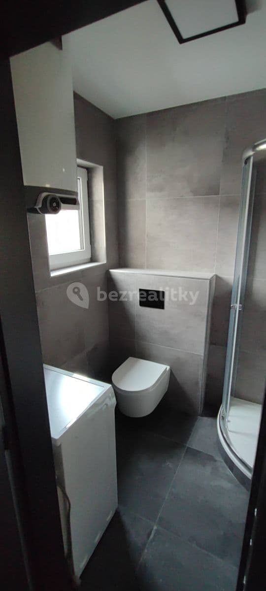 Studio flat to rent, 23 m², Na Rokytce, Říčany, Středočeský Region Studio flat to rent, 23 m², Na Rokytce, Říčany, Středočeský Region