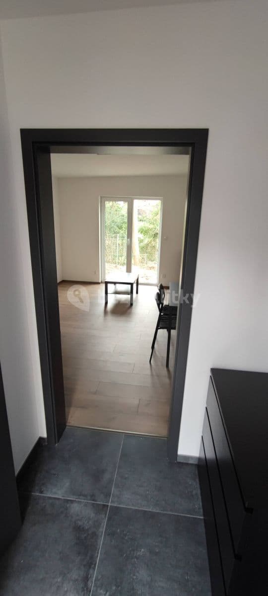 Studio flat to rent, 23 m², Na Rokytce, Říčany, Středočeský Region Studio flat to rent, 23 m², Na Rokytce, Říčany, Středočeský Region