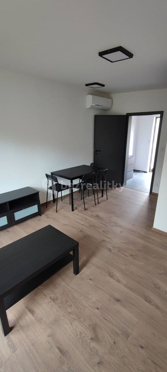 Studio flat to rent, 23 m², Na Rokytce, Říčany, Středočeský Region Studio flat to rent, 23 m², Na Rokytce, Říčany, Středočeský Region