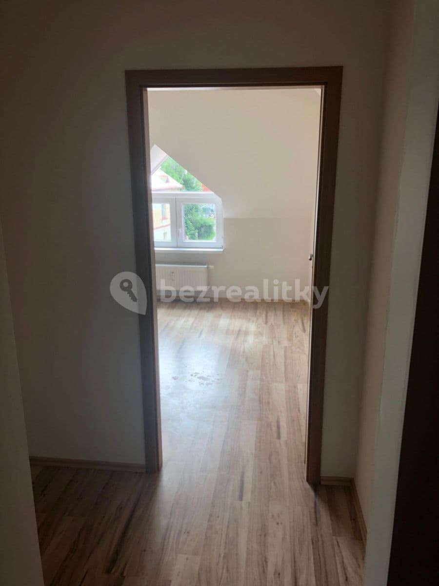 1 bedroom with open-plan kitchen flat to rent, 43 m², Úzká, Vejprty, Ústecký Region 1 bedroom with open-plan kitchen flat to rent, 43 m², Úzká, Vejprty, Ústecký Region
