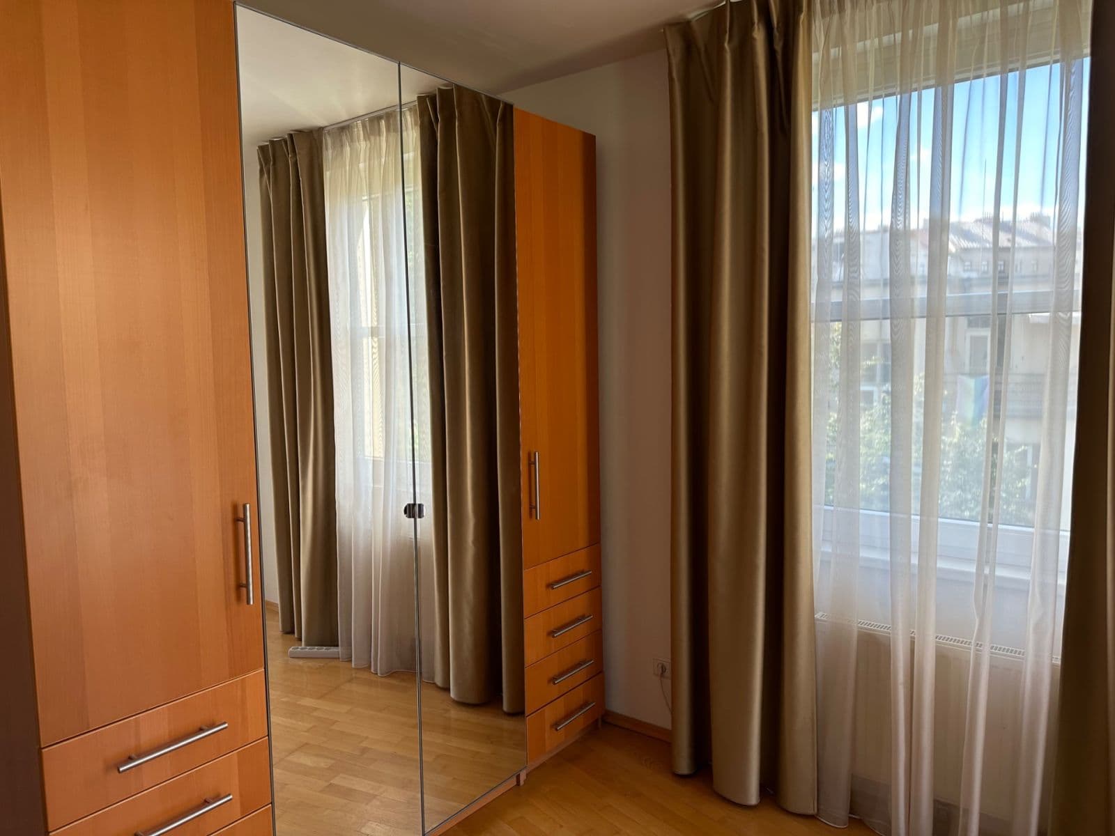 2 bedroom with open-plan kitchen flat to rent, 96 m², U Zvonařky, Prague, Prague 2 bedroom with open-plan kitchen flat to rent, 96 m², U Zvonařky, Prague, Prague