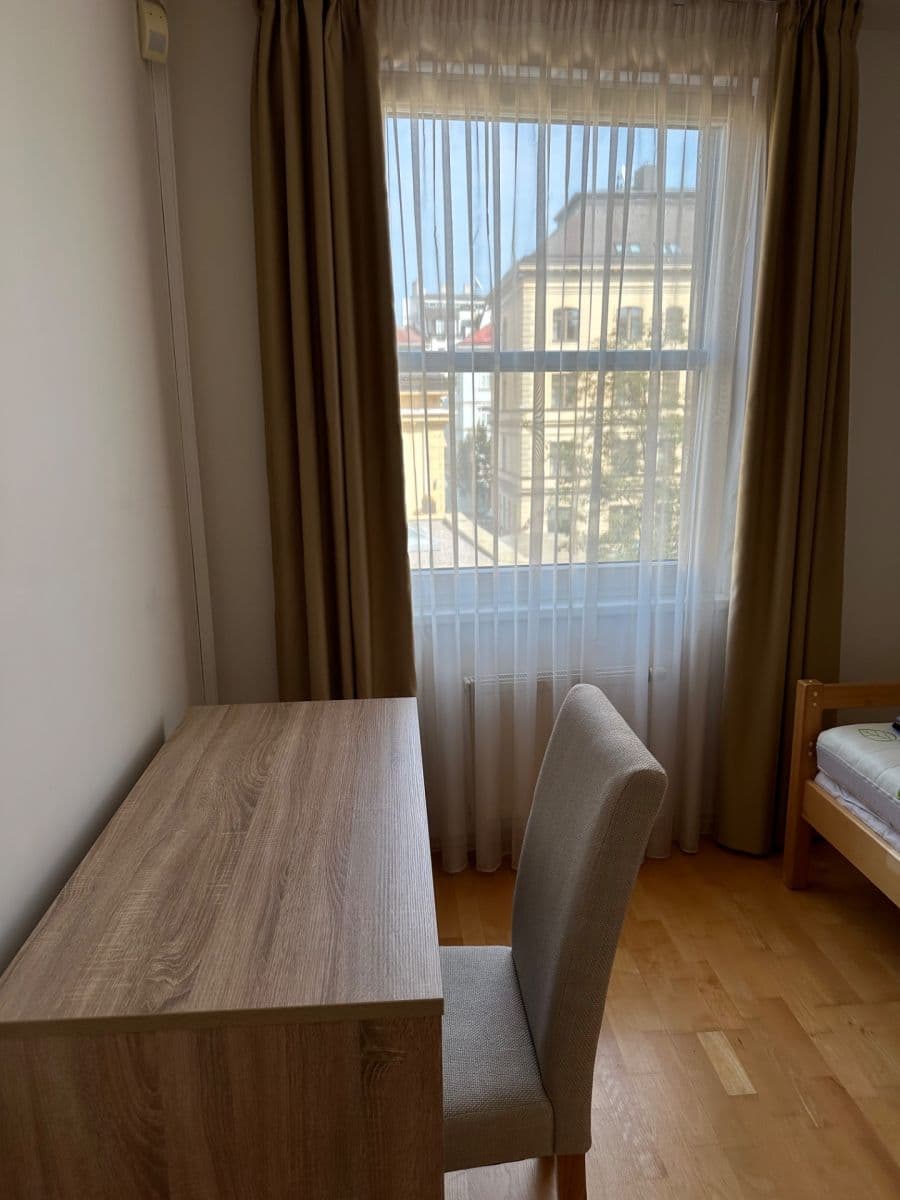 2 bedroom with open-plan kitchen flat to rent, 96 m², U Zvonařky, Prague, Prague 2 bedroom with open-plan kitchen flat to rent, 96 m², U Zvonařky, Prague, Prague