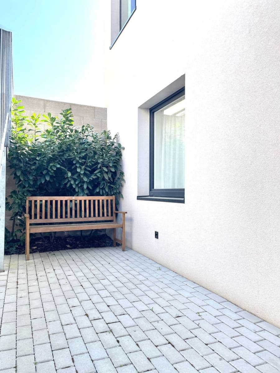 Studio flat to rent, 28 m², Legionářů, Prague, Prague Studio flat to rent, 28 m², Legionářů, Prague, Prague