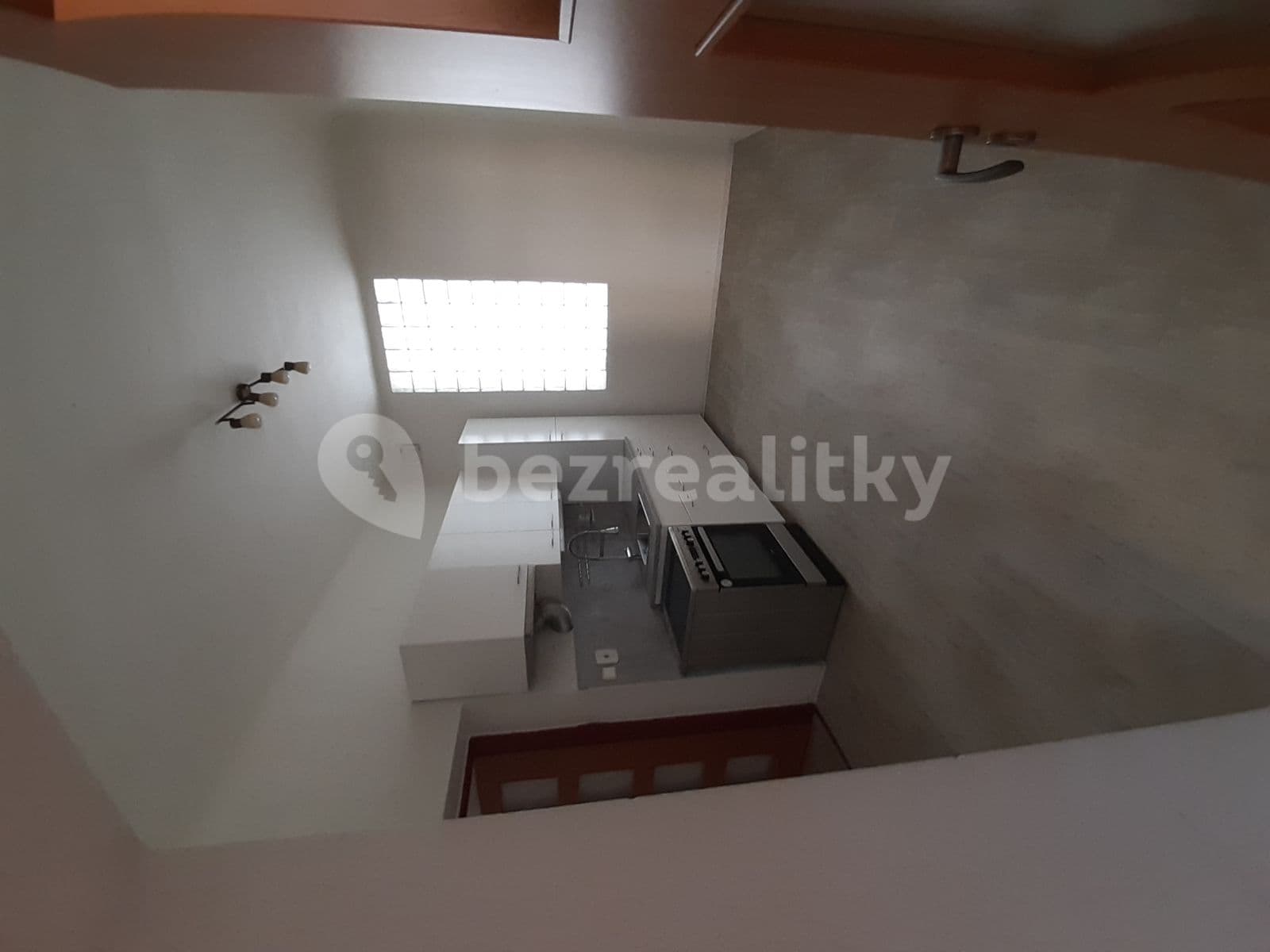 3 bedroom flat to rent, 89 m², Merhautova, Brno, Jihomoravský Region 3 bedroom flat to rent, 89 m², Merhautova, Brno, Jihomoravský Region