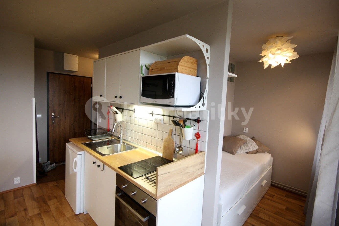 Studio flat to rent, 28 m², Nekvasilova, Prague, Prague Studio flat to rent, 28 m², Nekvasilova, Prague, Prague