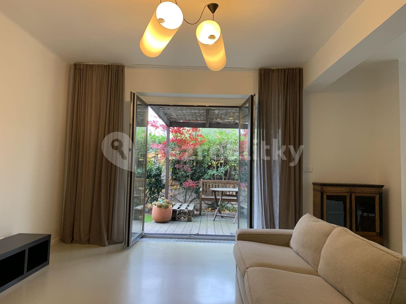 2 bedroom with open-plan kitchen flat to rent, 96 m², Zelený pruh, Prague, Prague 2 bedroom with open-plan kitchen flat to rent, 96 m², Zelený pruh, Prague, Prague