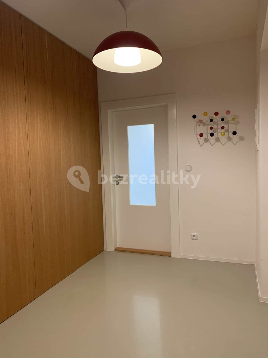 2 bedroom with open-plan kitchen flat to rent, 96 m², Zelený pruh, Prague, Prague 2 bedroom with open-plan kitchen flat to rent, 96 m², Zelený pruh, Prague, Prague