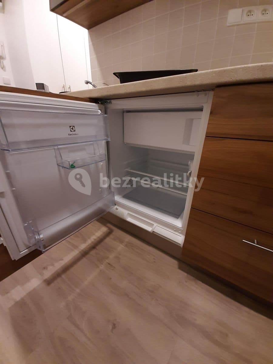 Small studio flat to rent, 30 m², Libušino údolí, Brno, Jihomoravský Region Small studio flat to rent, 30 m², Libušino údolí, Brno, Jihomoravský Region