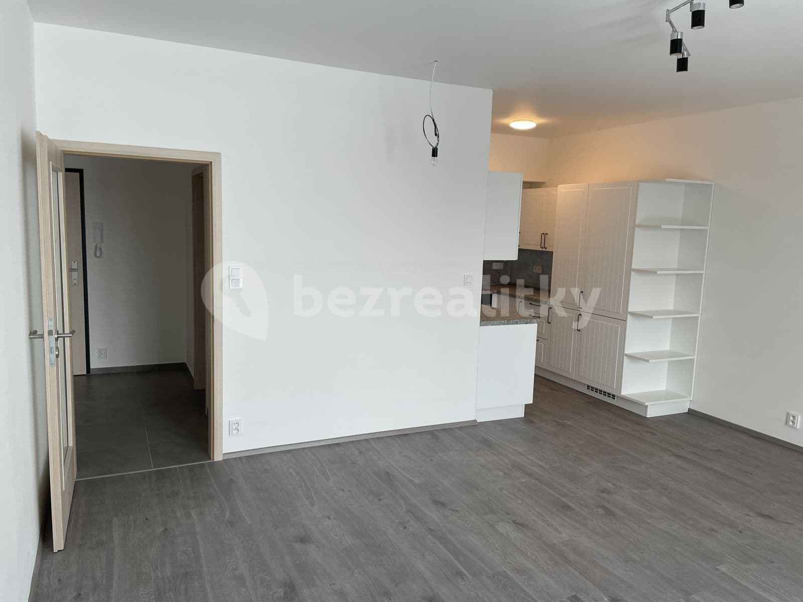 1 bedroom with open-plan kitchen flat to rent, 59 m², Brandýs nad Labem-Stará Boleslav, Středočeský Region 1 bedroom with open-plan kitchen flat to rent, 59 m², Brandýs nad Labem-Stará Boleslav, Středočeský Region