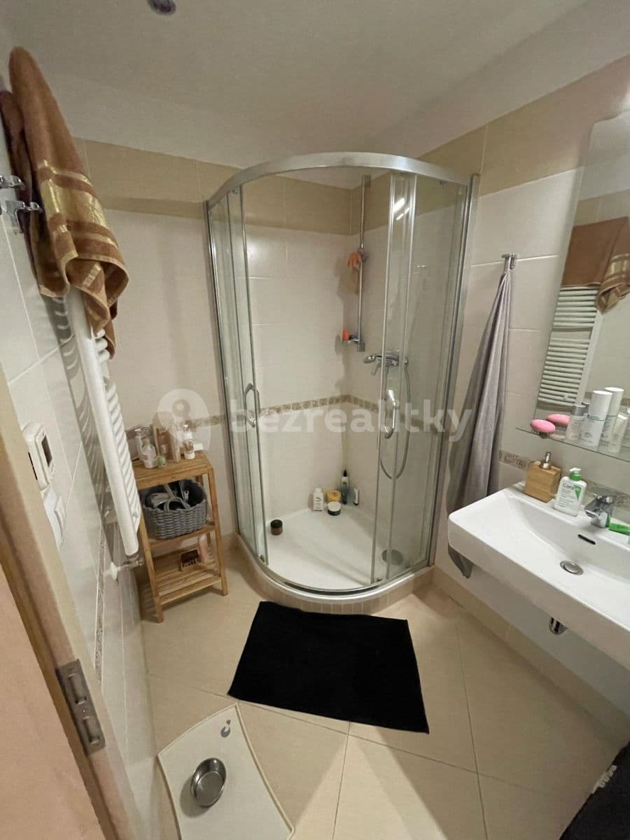 Studio flat to rent, 37 m², Olšanská, Prague, Prague Studio flat to rent, 37 m², Olšanská, Prague, Prague