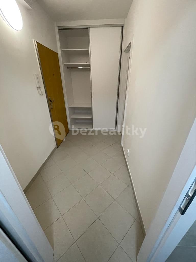 1 bedroom flat to rent, 37 m², Hurbanova, Prague, Prague 1 bedroom flat to rent, 37 m², Hurbanova, Prague, Prague