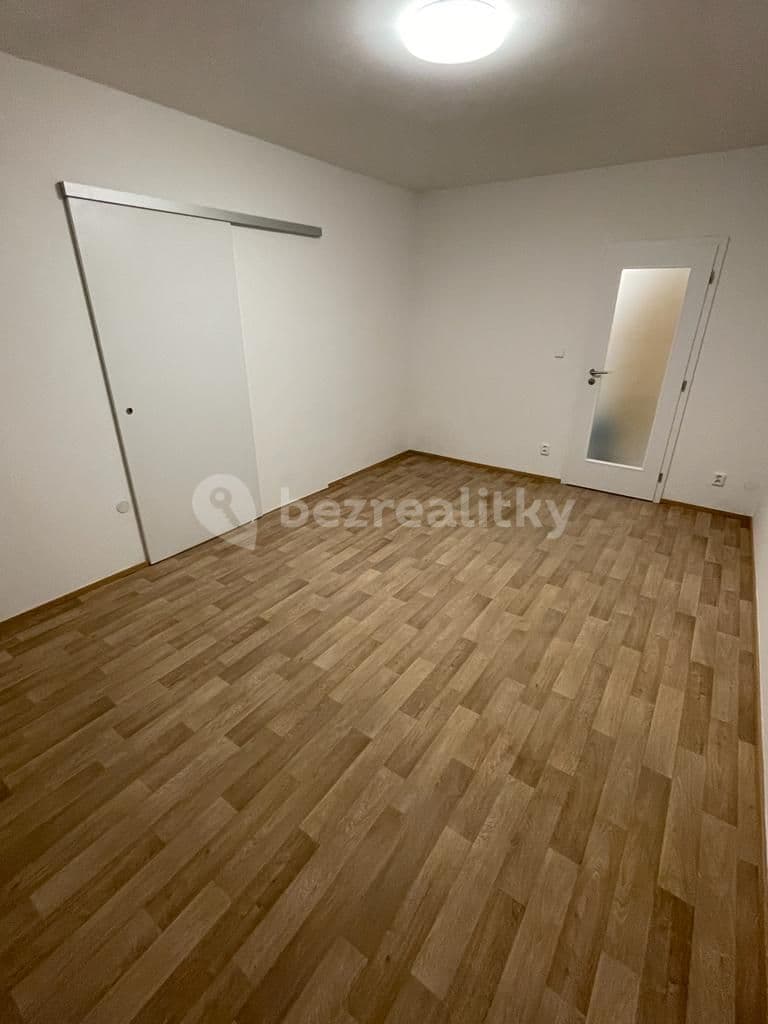 1 bedroom flat to rent, 37 m², Hurbanova, Prague, Prague 1 bedroom flat to rent, 37 m², Hurbanova, Prague, Prague