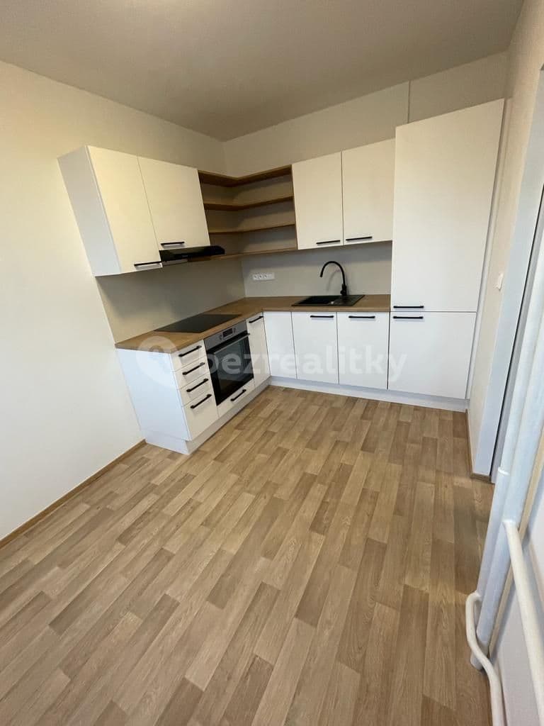 1 bedroom flat to rent, 37 m², Hurbanova, Prague, Prague 1 bedroom flat to rent, 37 m², Hurbanova, Prague, Prague