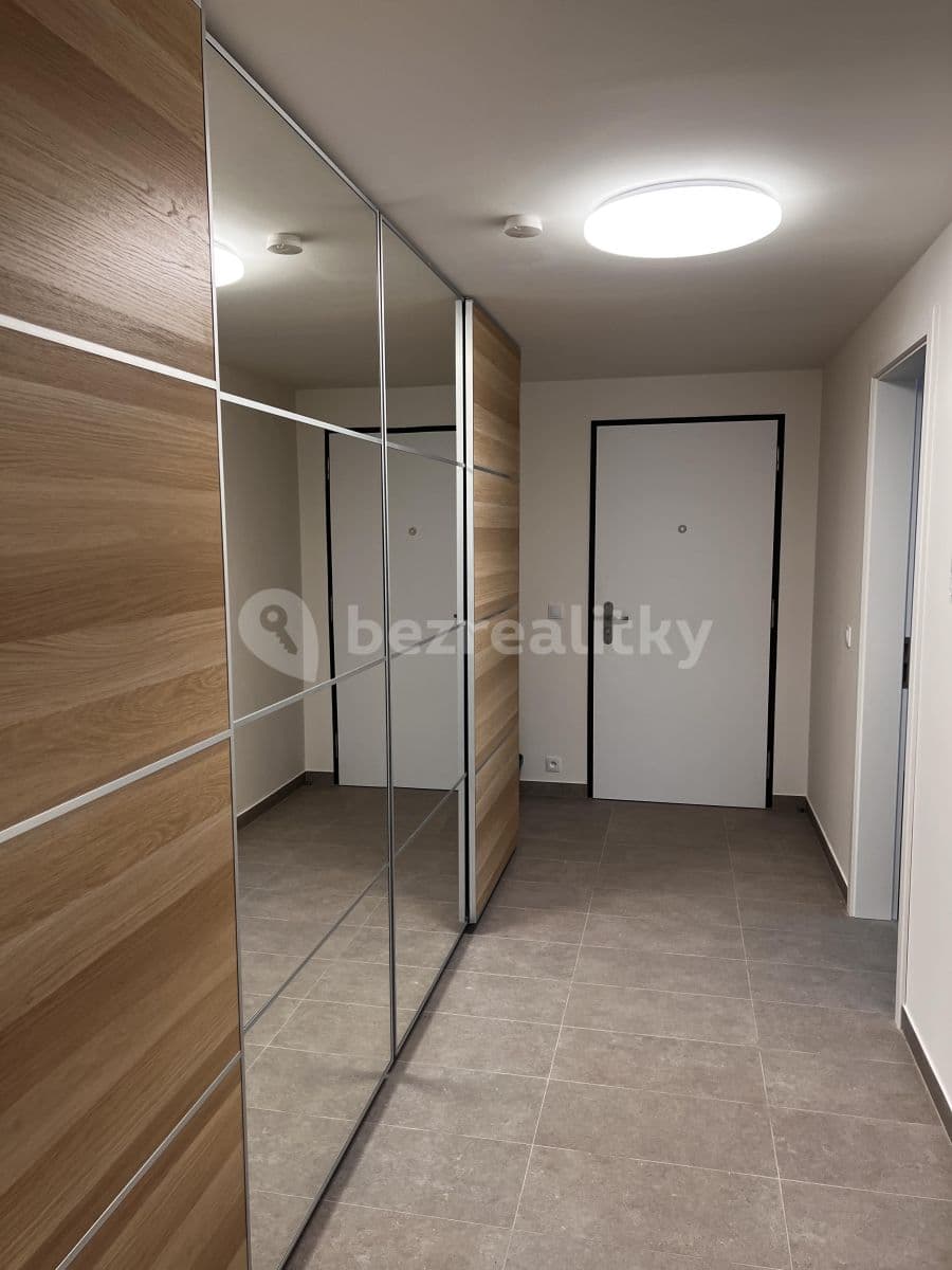 1 bedroom with open-plan kitchen flat to rent, 51 m², Svatošových, Prague, Prague 1 bedroom with open-plan kitchen flat to rent, 51 m², Svatošových, Prague, Prague