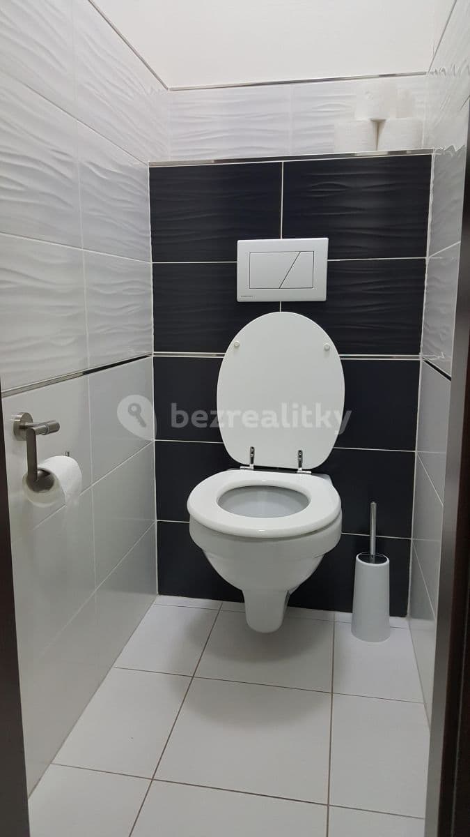 3 bedroom flat to rent, 75 m², Labská kotlina, Hradec Králové, Královéhradecký Region 3 bedroom flat to rent, 75 m², Labská kotlina, Hradec Králové, Královéhradecký Region