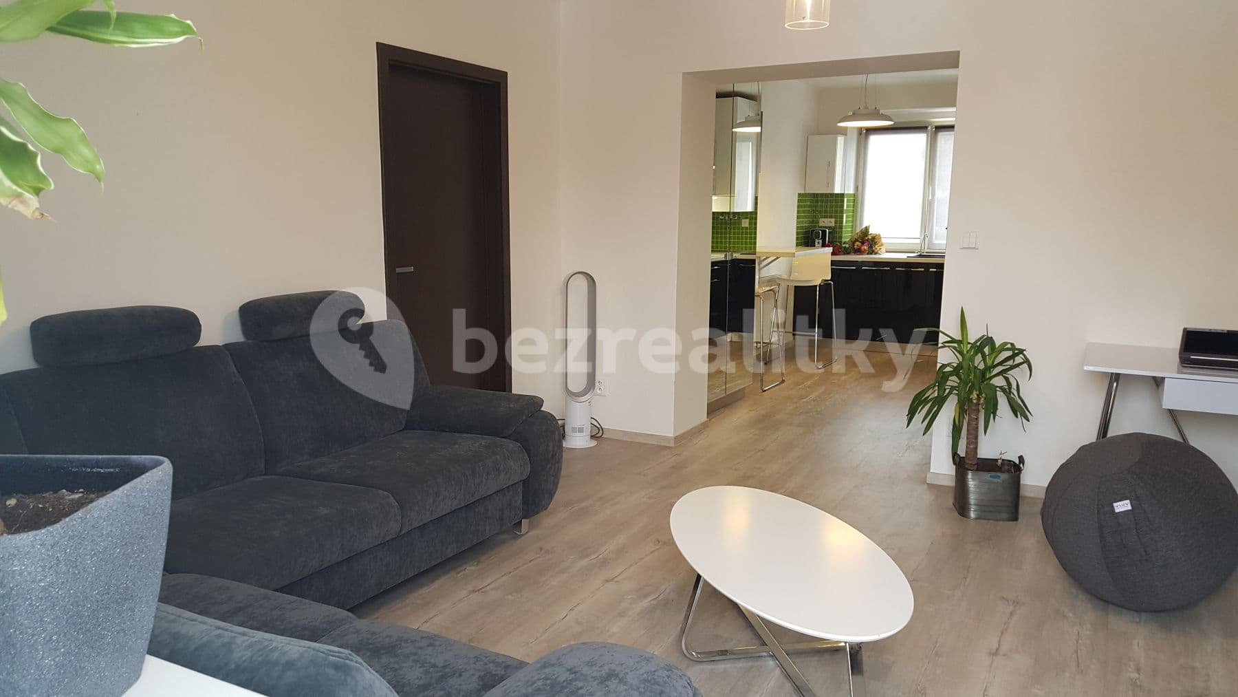 3 bedroom flat to rent, 75 m², Labská kotlina, Hradec Králové, Královéhradecký Region 3 bedroom flat to rent, 75 m², Labská kotlina, Hradec Králové, Královéhradecký Region