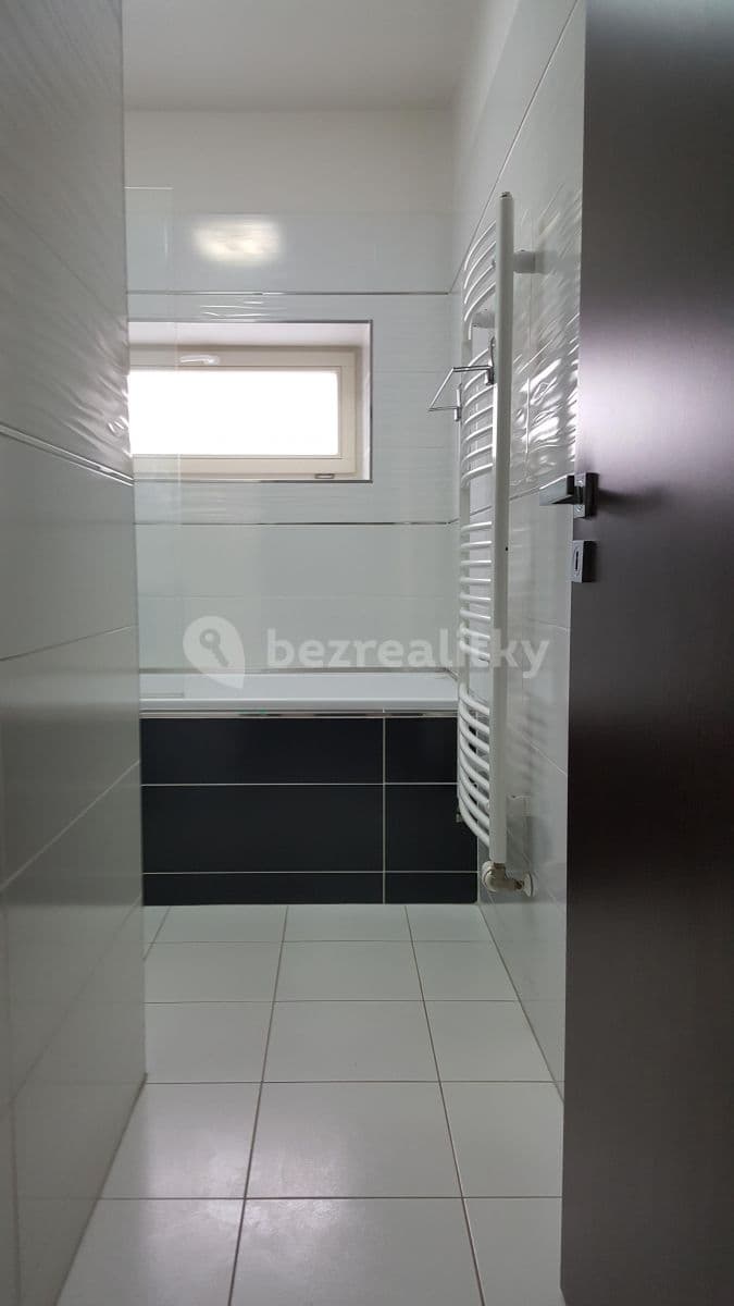 3 bedroom flat to rent, 75 m², Labská kotlina, Hradec Králové, Královéhradecký Region 3 bedroom flat to rent, 75 m², Labská kotlina, Hradec Králové, Královéhradecký Region