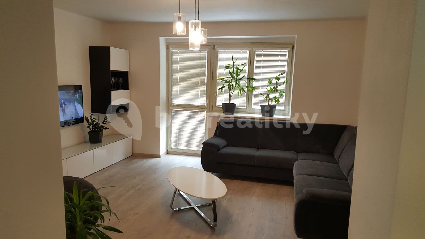 3 bedroom flat to rent, 75 m², Labská kotlina, Hradec Králové, Královéhradecký Region 3 bedroom flat to rent, 75 m², Labská kotlina, Hradec Králové, Královéhradecký Region