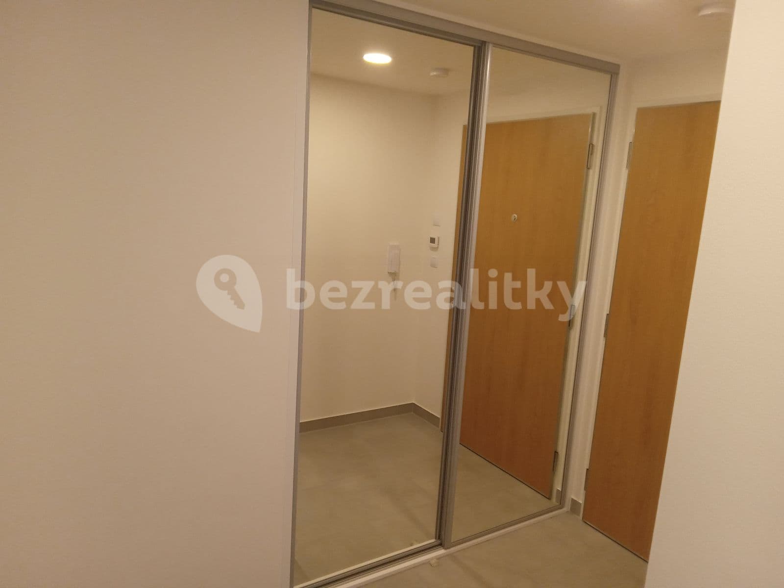 1 bedroom with open-plan kitchen flat to rent, 58 m², Do Zahrádek Ⅰ, Prague, Prague 1 bedroom with open-plan kitchen flat to rent, 58 m², Do Zahrádek Ⅰ, Prague, Prague