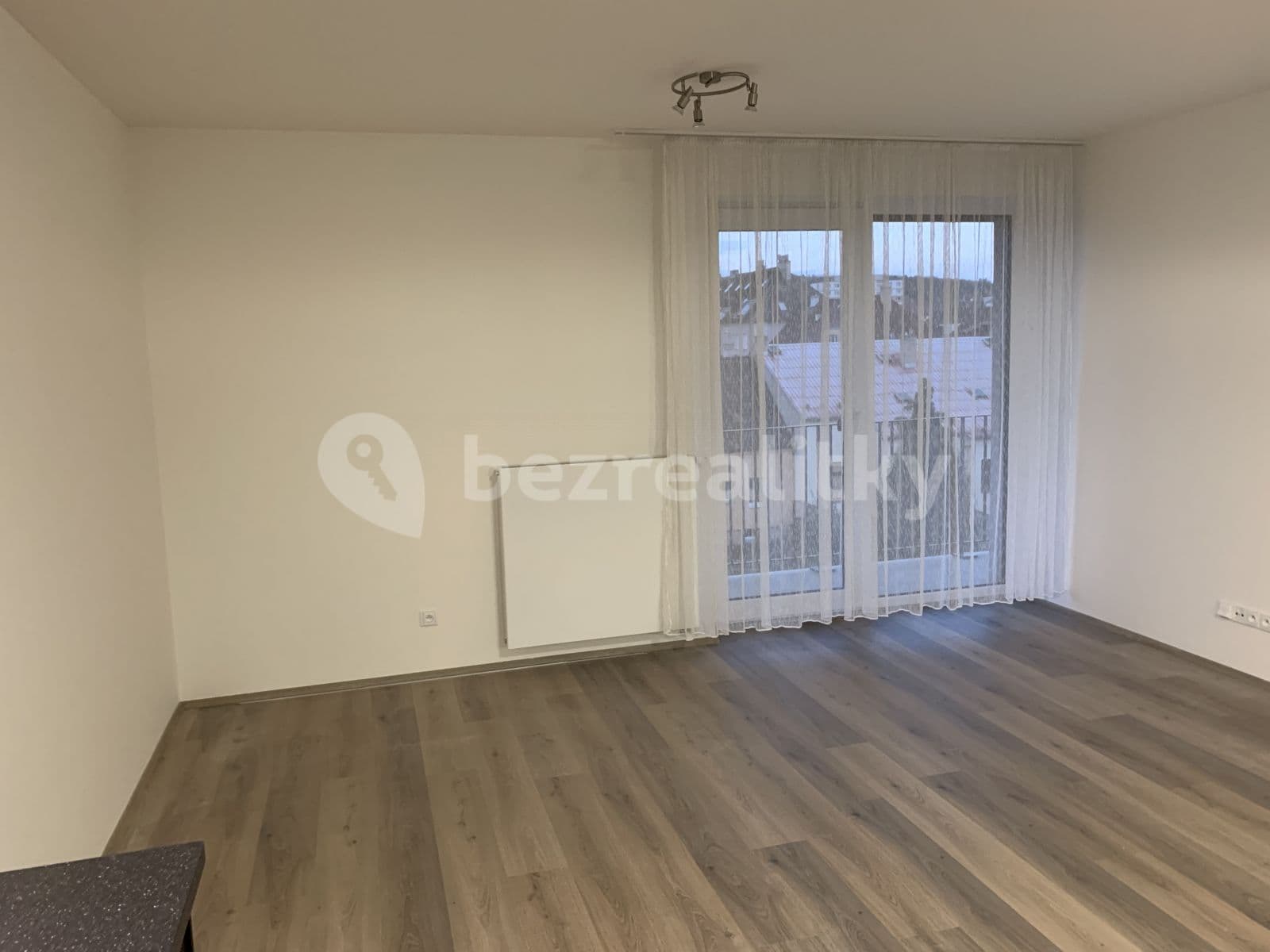 1 bedroom with open-plan kitchen flat to rent, 72 m², Dílenská, Plzeň, Plzeňský Region 1 bedroom with open-plan kitchen flat to rent, 72 m², Dílenská, Plzeň, Plzeňský Region