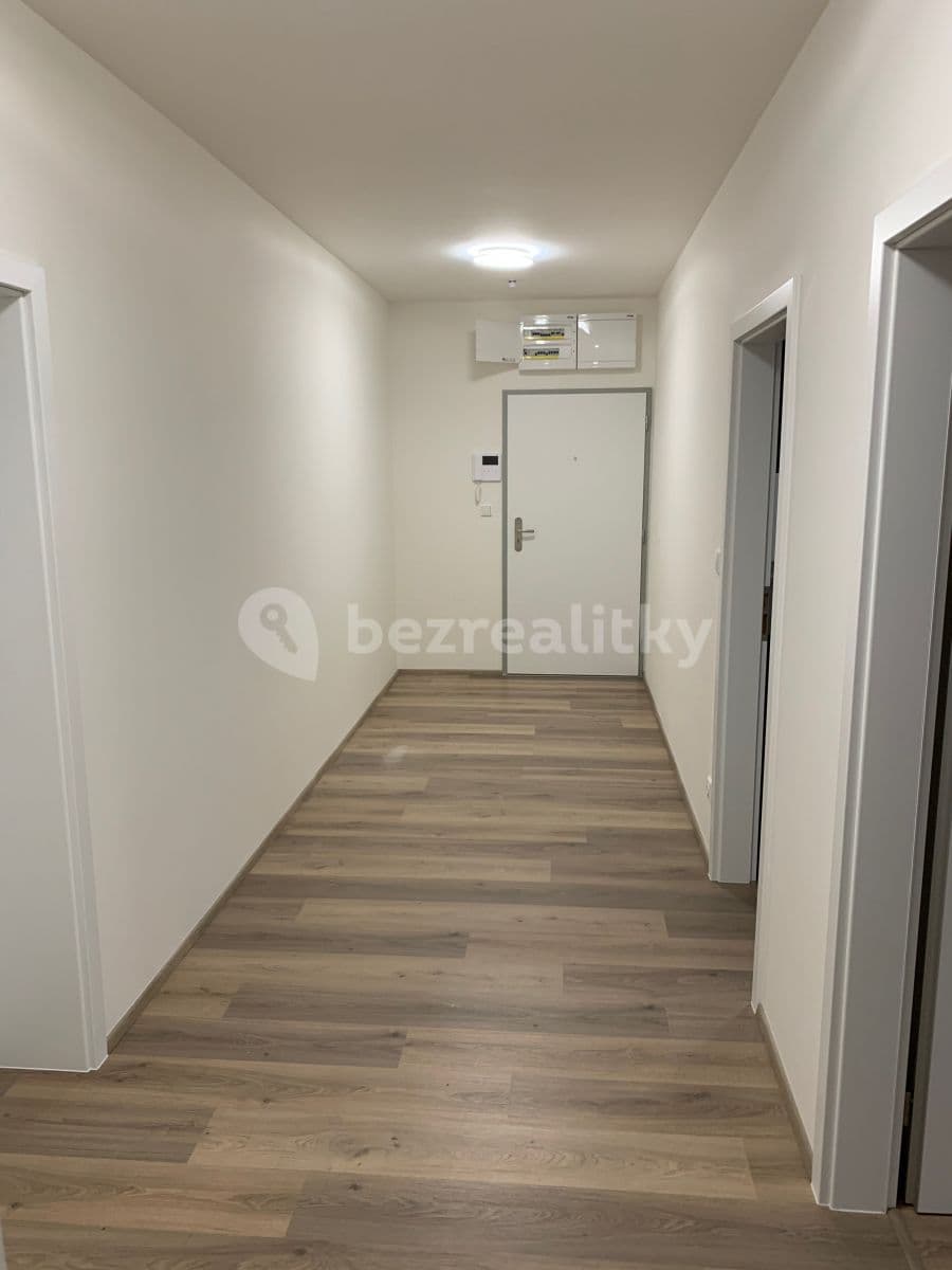 1 bedroom with open-plan kitchen flat to rent, 72 m², Dílenská, Plzeň, Plzeňský Region 1 bedroom with open-plan kitchen flat to rent, 72 m², Dílenská, Plzeň, Plzeňský Region