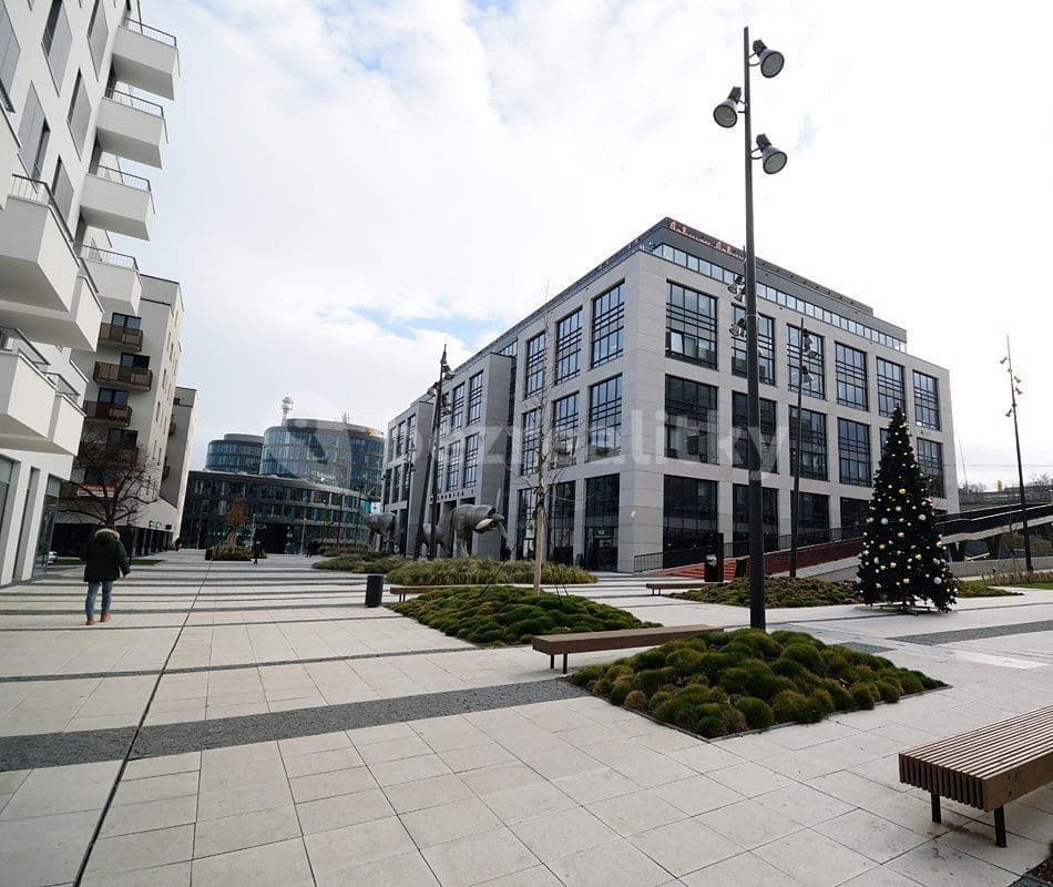 3 bedroom with open-plan kitchen flat to rent, 107 m², Walterovo náměstí, Prague, Prague 3 bedroom with open-plan kitchen flat to rent, 107 m², Walterovo náměstí, Prague, Prague