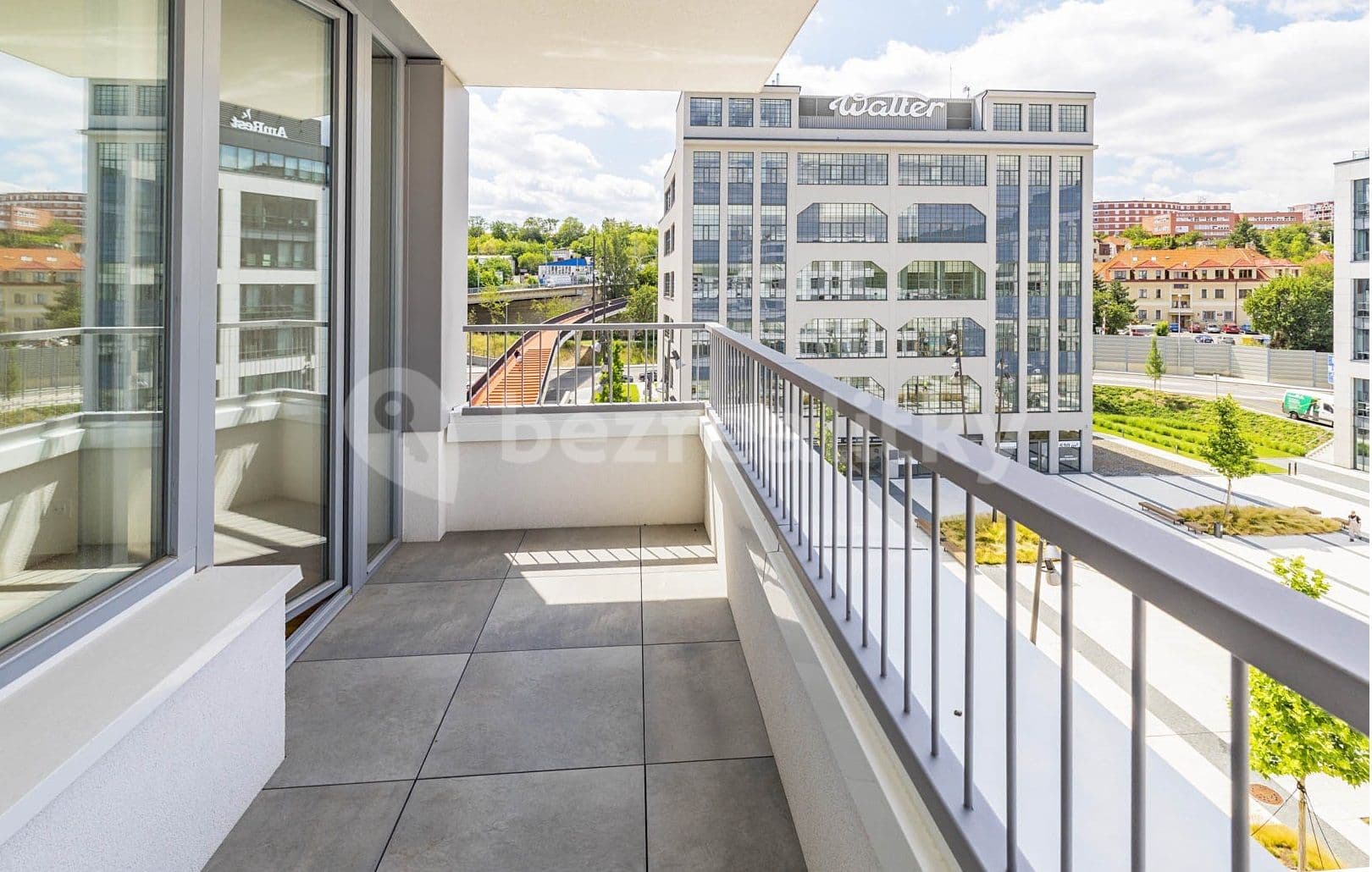 3 bedroom with open-plan kitchen flat to rent, 107 m², Walterovo náměstí, Prague, Prague 3 bedroom with open-plan kitchen flat to rent, 107 m², Walterovo náměstí, Prague, Prague