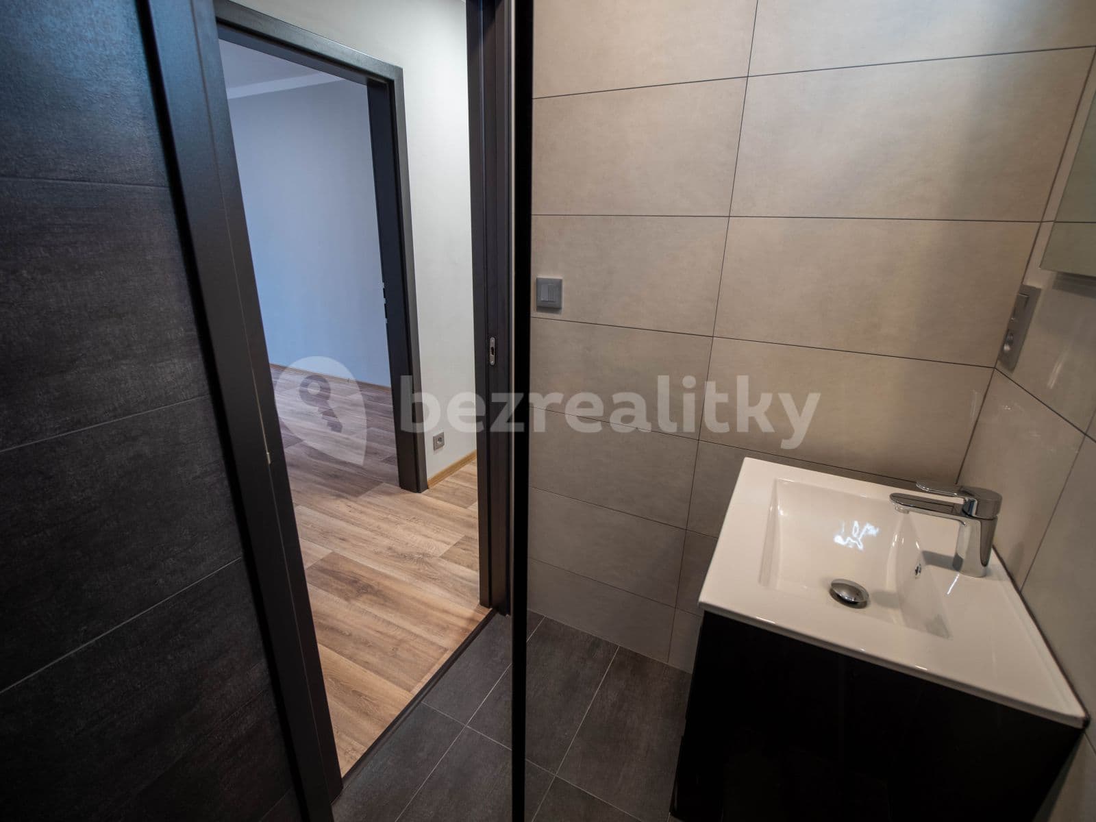 1 bedroom with open-plan kitchen flat to rent, 49 m², Vánková, Prague, Prague 1 bedroom with open-plan kitchen flat to rent, 49 m², Vánková, Prague, Prague