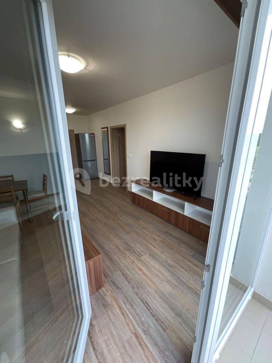 1 bedroom with open-plan kitchen flat to rent, 52 m², Jihlava, Vysočina Region 1 bedroom with open-plan kitchen flat to rent, 52 m², Jihlava, Vysočina Region