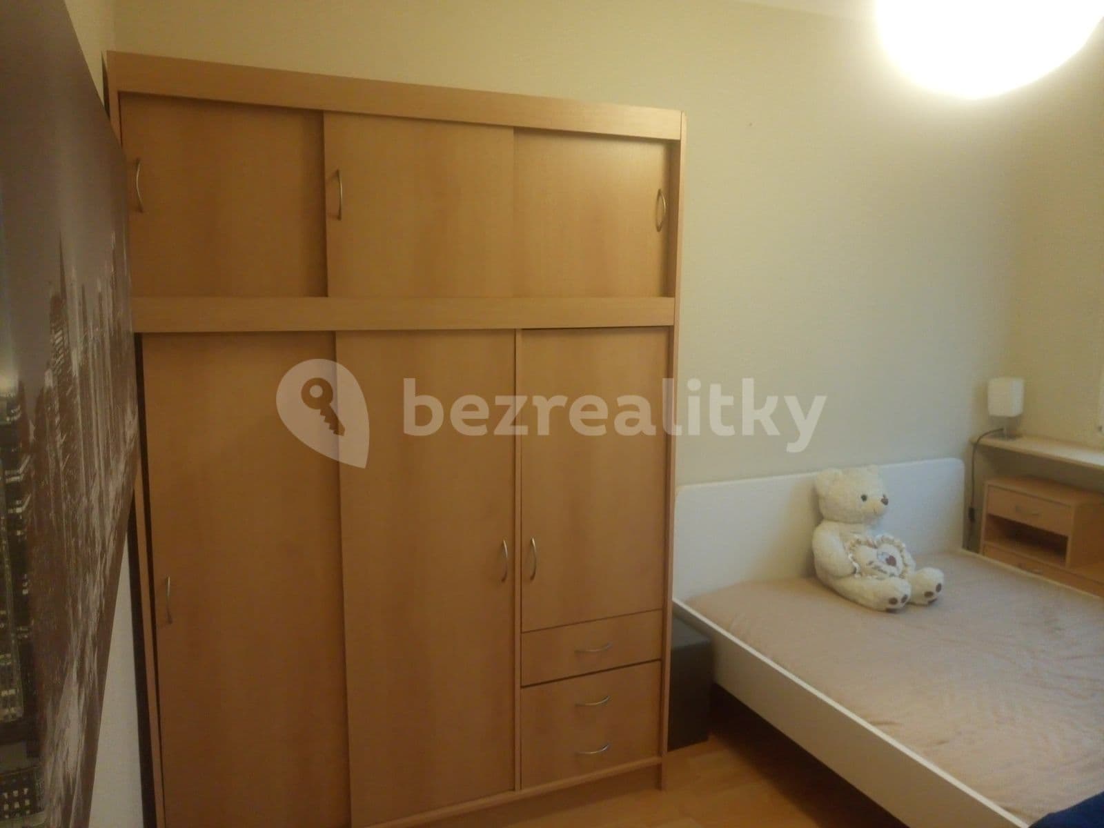 1 bedroom with open-plan kitchen flat to rent, 45 m², Doubravická, Prague, Prague 1 bedroom with open-plan kitchen flat to rent, 45 m², Doubravická, Prague, Prague