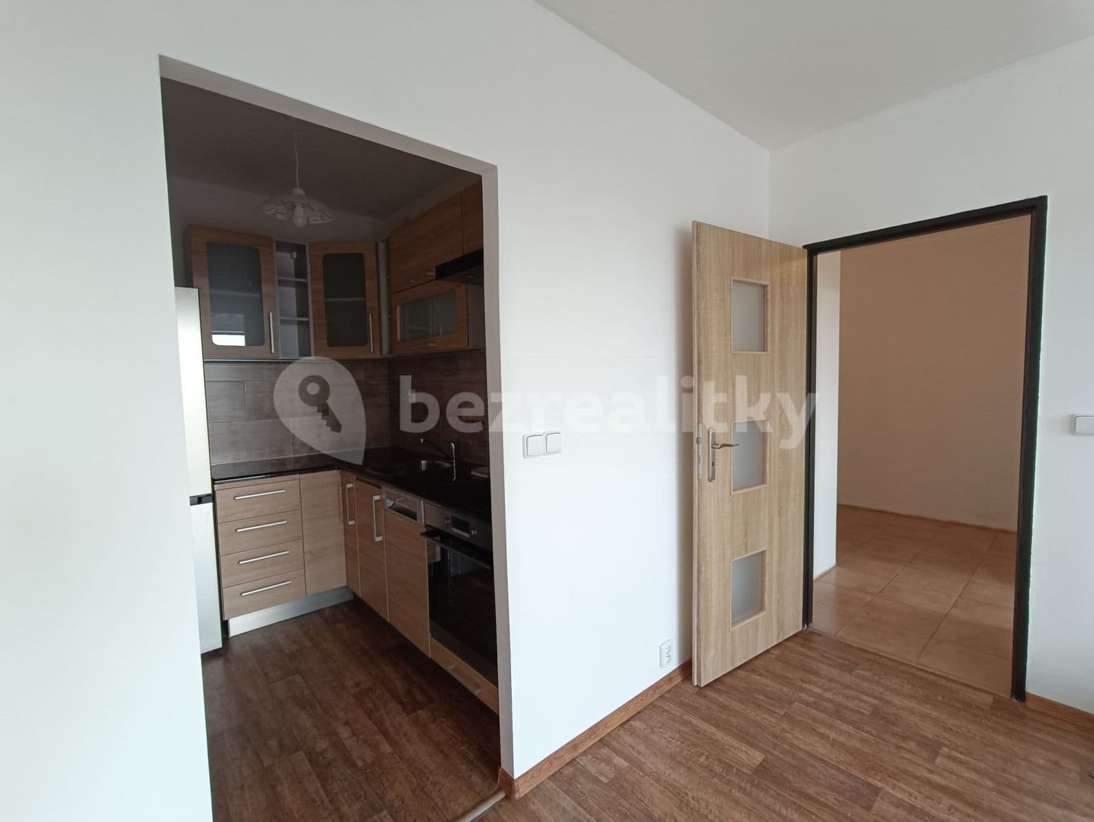 1 bedroom with open-plan kitchen flat to rent, 43 m², Famfulíkova, Prague, Prague 1 bedroom with open-plan kitchen flat to rent, 43 m², Famfulíkova, Prague, Prague