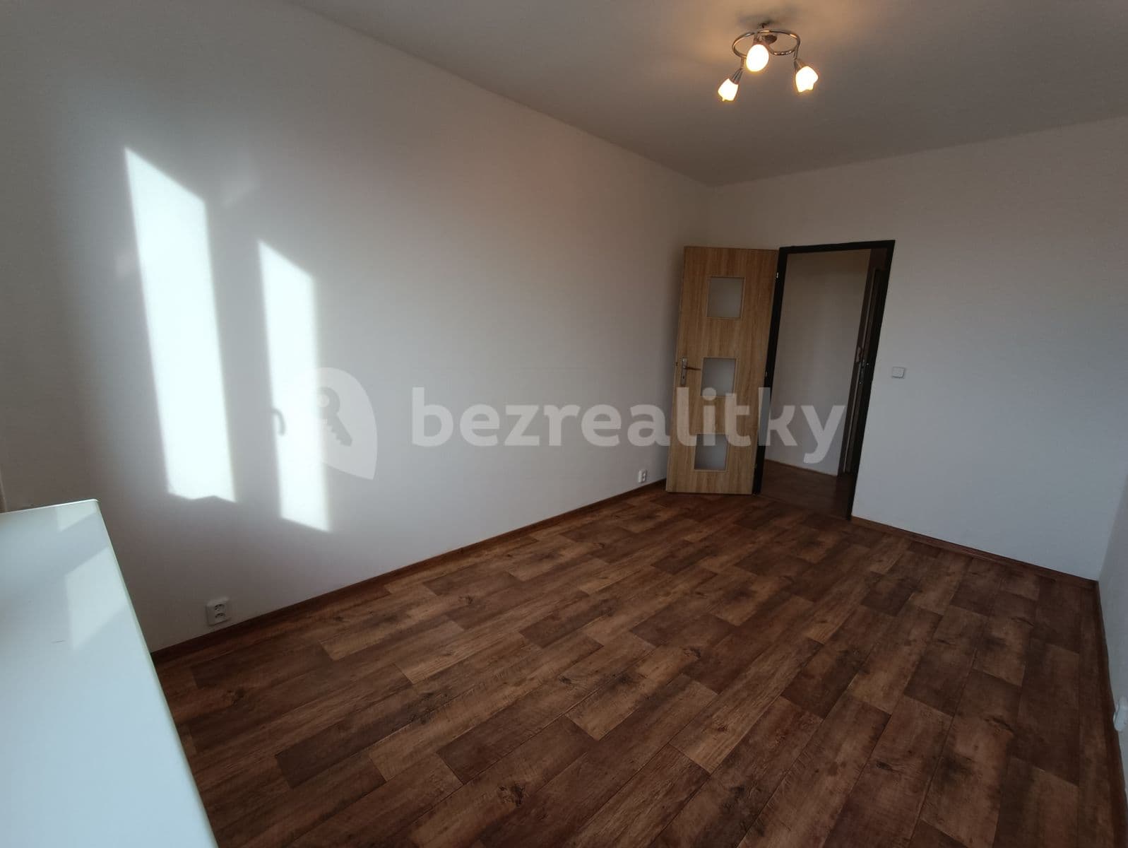 1 bedroom with open-plan kitchen flat to rent, 43 m², Famfulíkova, Prague, Prague 1 bedroom with open-plan kitchen flat to rent, 43 m², Famfulíkova, Prague, Prague