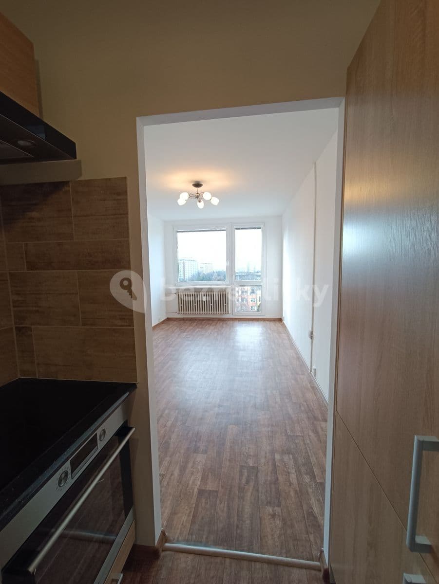 1 bedroom with open-plan kitchen flat to rent, 43 m², Famfulíkova, Prague, Prague 1 bedroom with open-plan kitchen flat to rent, 43 m², Famfulíkova, Prague, Prague