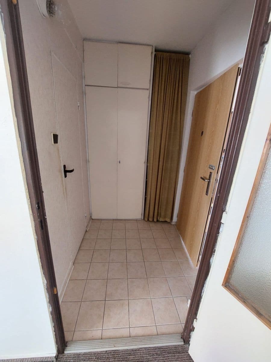 1 bedroom flat to rent, 34 m², Vodárenská, Kladno, Středočeský Region 1 bedroom flat to rent, 34 m², Vodárenská, Kladno, Středočeský Region