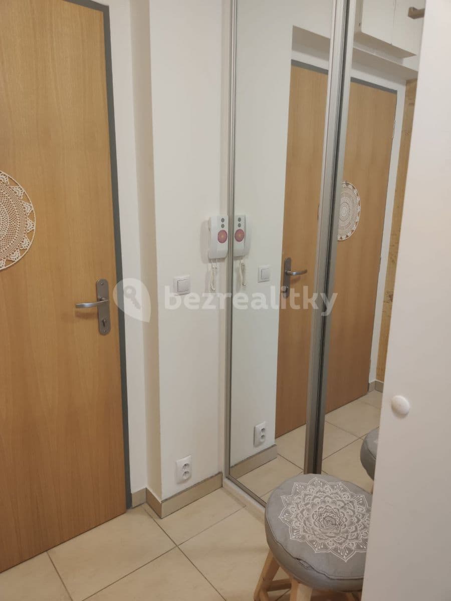 1 bedroom flat to rent, 33 m², Wiesenthalova, Prague, Prague 1 bedroom flat to rent, 33 m², Wiesenthalova, Prague, Prague