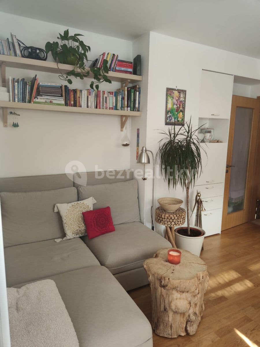1 bedroom flat to rent, 33 m², Wiesenthalova, Prague, Prague 1 bedroom flat to rent, 33 m², Wiesenthalova, Prague, Prague
