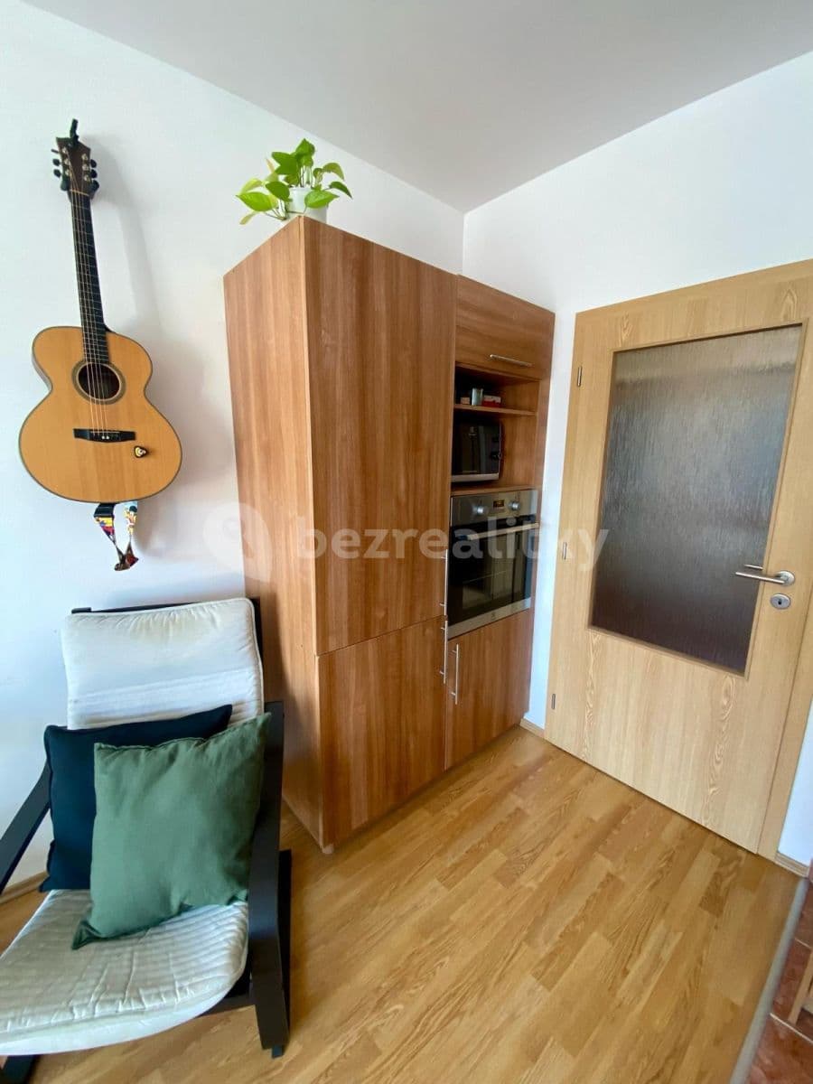 Studio flat to rent, 31 m², Blšanecká, Prague, Prague