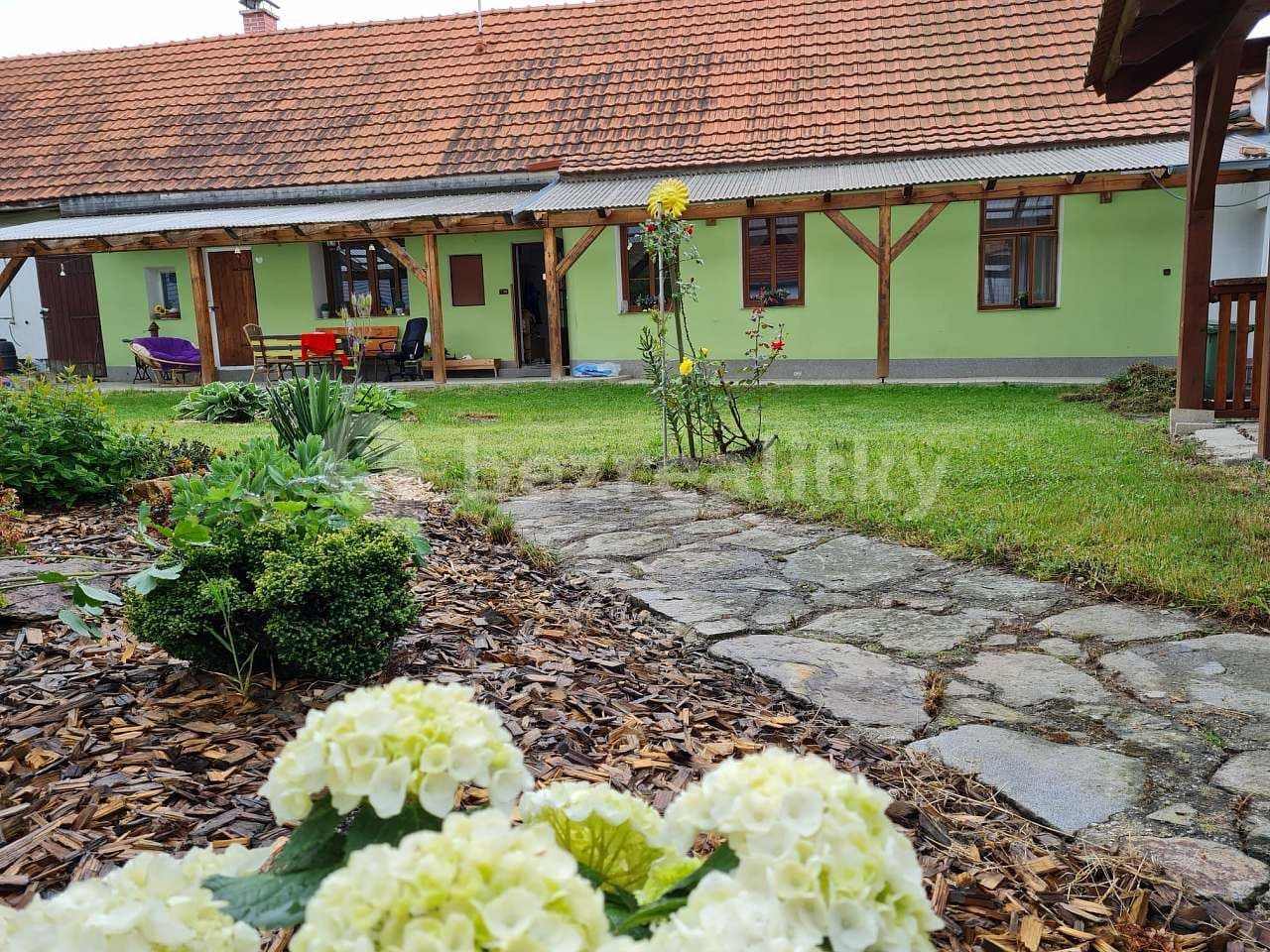 recreational property to rent, 0 m², Mažice, Jihočeský Region recreational property to rent, 0 m², Mažice, Jihočeský Region