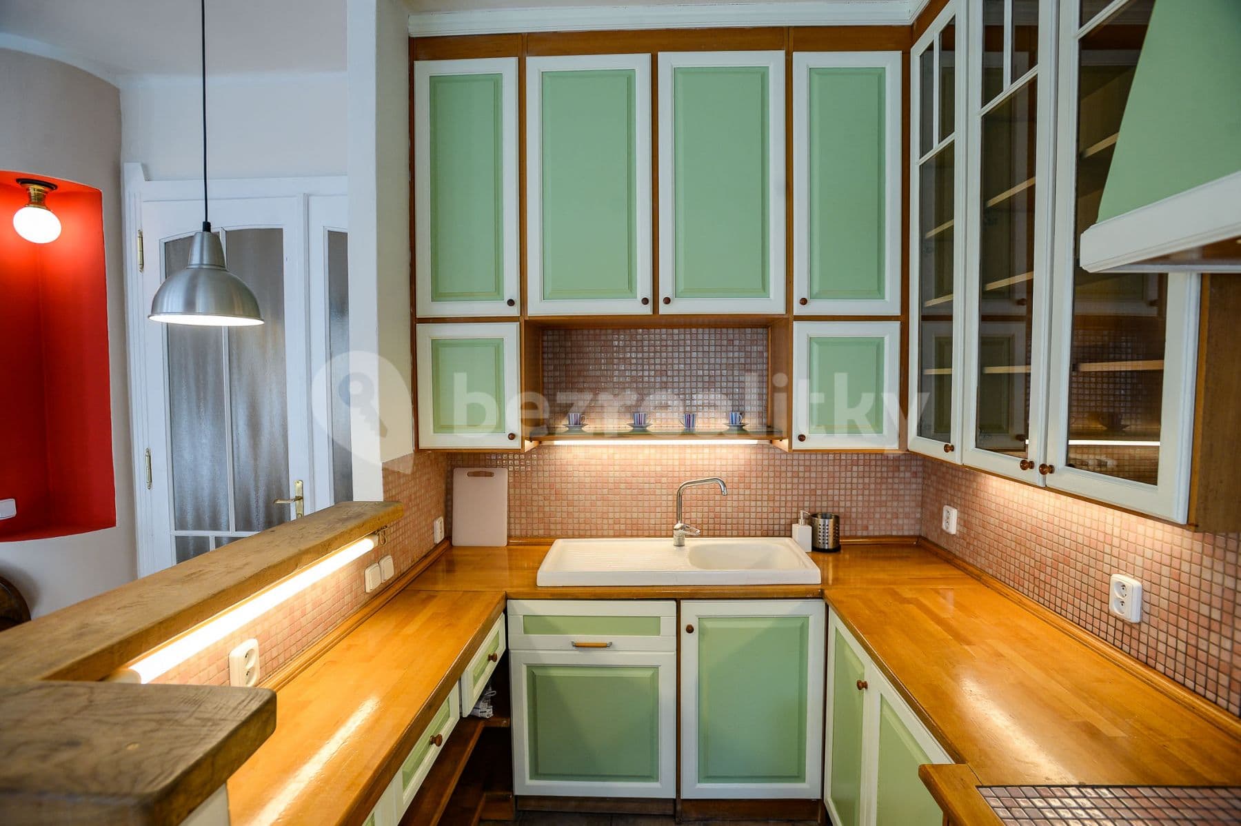 2 bedroom with open-plan kitchen flat to rent, 79 m², Na Václavce, Prague, Prague 2 bedroom with open-plan kitchen flat to rent, 79 m², Na Václavce, Prague, Prague