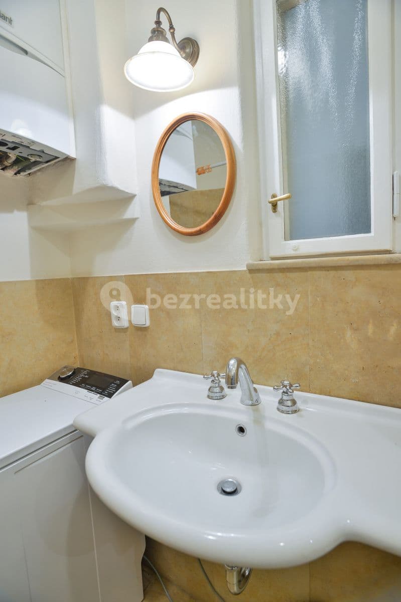 2 bedroom with open-plan kitchen flat to rent, 79 m², Na Václavce, Prague, Prague 2 bedroom with open-plan kitchen flat to rent, 79 m², Na Václavce, Prague, Prague