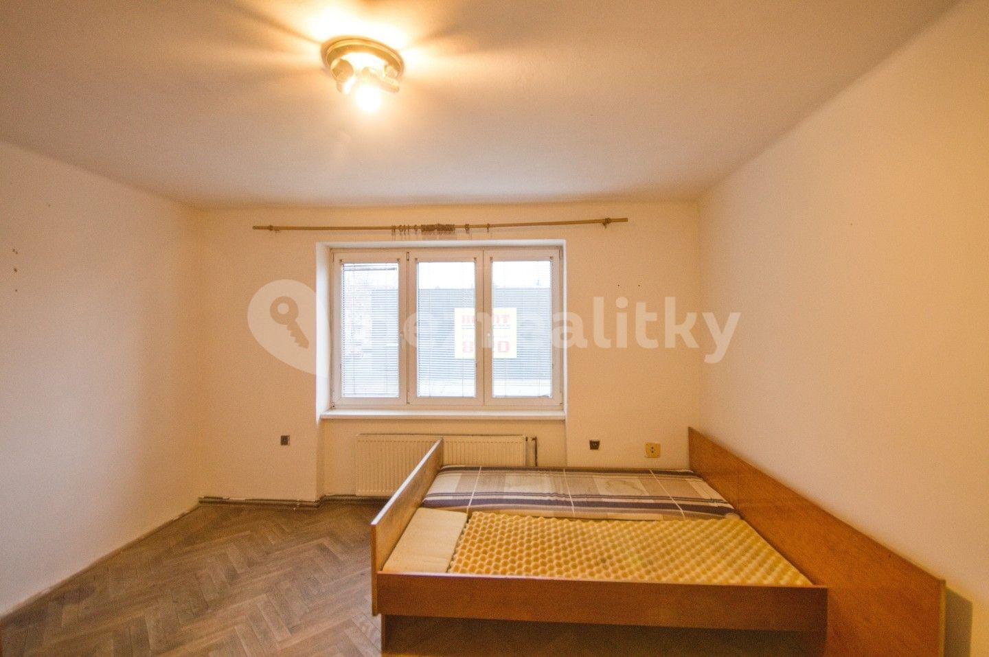 3 bedroom flat for sale, 68 m², Nádražní, Valašské Meziříčí, Zlínský Region