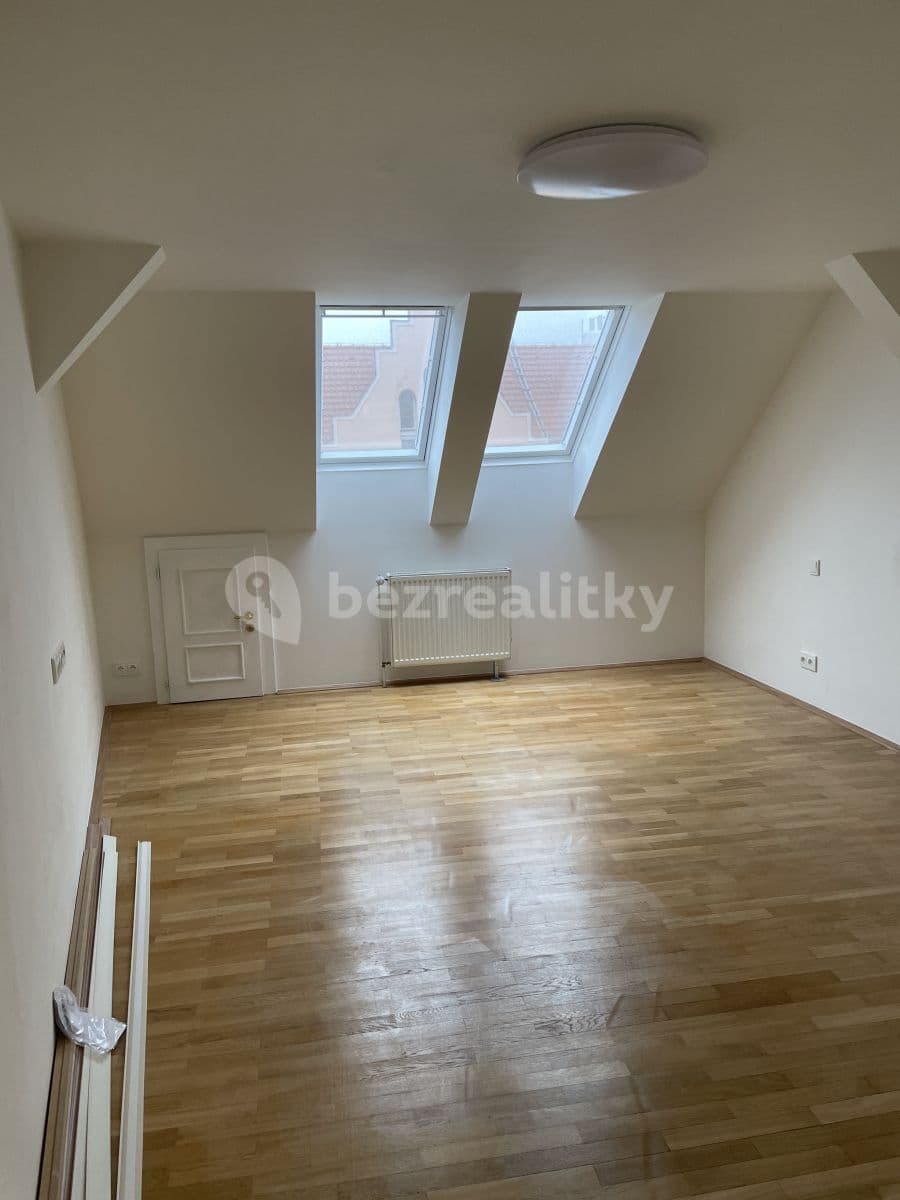 3 bedroom flat to rent, 90 m², Norská, Prague, Prague 3 bedroom flat to rent, 90 m², Norská, Prague, Prague