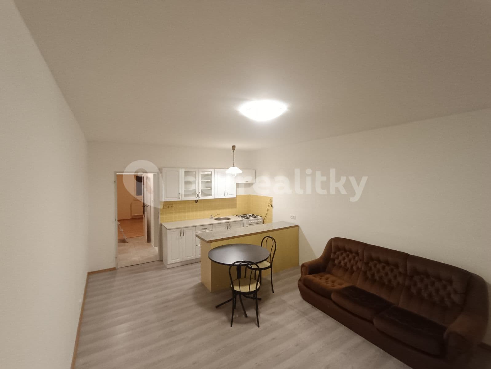 1 bedroom with open-plan kitchen flat to rent, 65 m², Révová, Plzeň, Plzeňský Region 1 bedroom with open-plan kitchen flat to rent, 65 m², Révová, Plzeň, Plzeňský Region