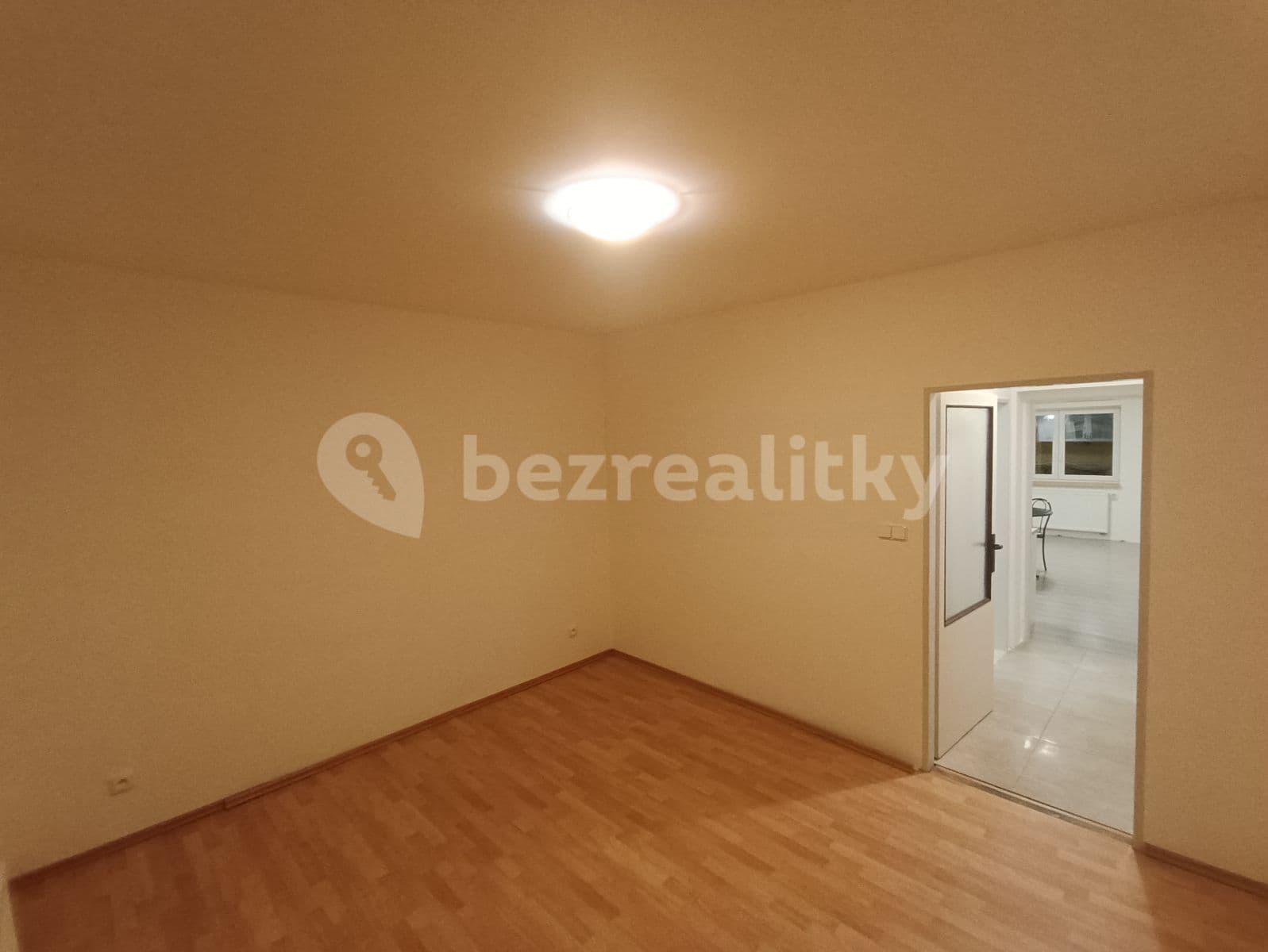 1 bedroom with open-plan kitchen flat to rent, 65 m², Révová, Plzeň, Plzeňský Region 1 bedroom with open-plan kitchen flat to rent, 65 m², Révová, Plzeň, Plzeňský Region