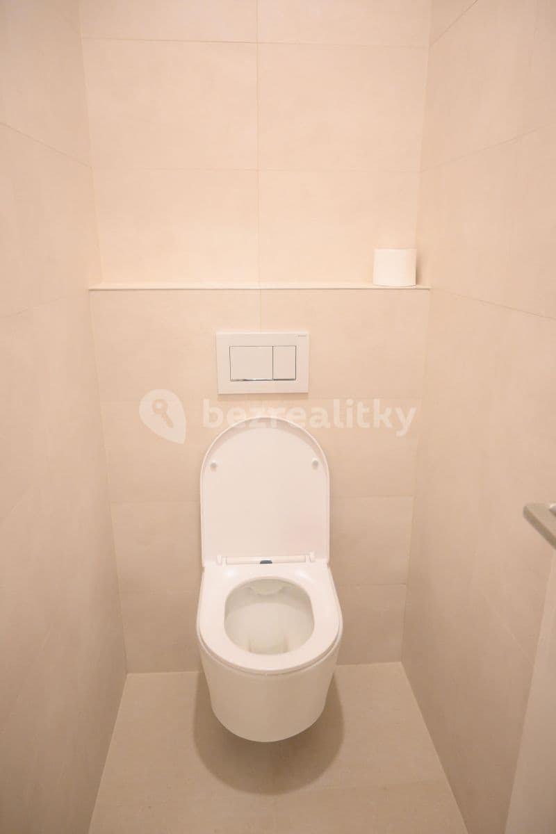 2 bedroom flat to rent, 85 m², Tolstého, Prague, Prague 2 bedroom flat to rent, 85 m², Tolstého, Prague, Prague