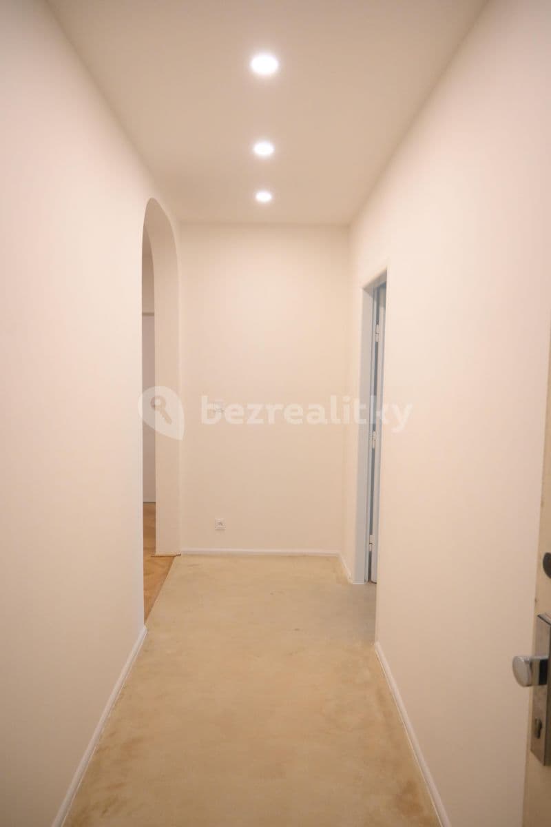 2 bedroom flat to rent, 85 m², Tolstého, Prague, Prague 2 bedroom flat to rent, 85 m², Tolstého, Prague, Prague