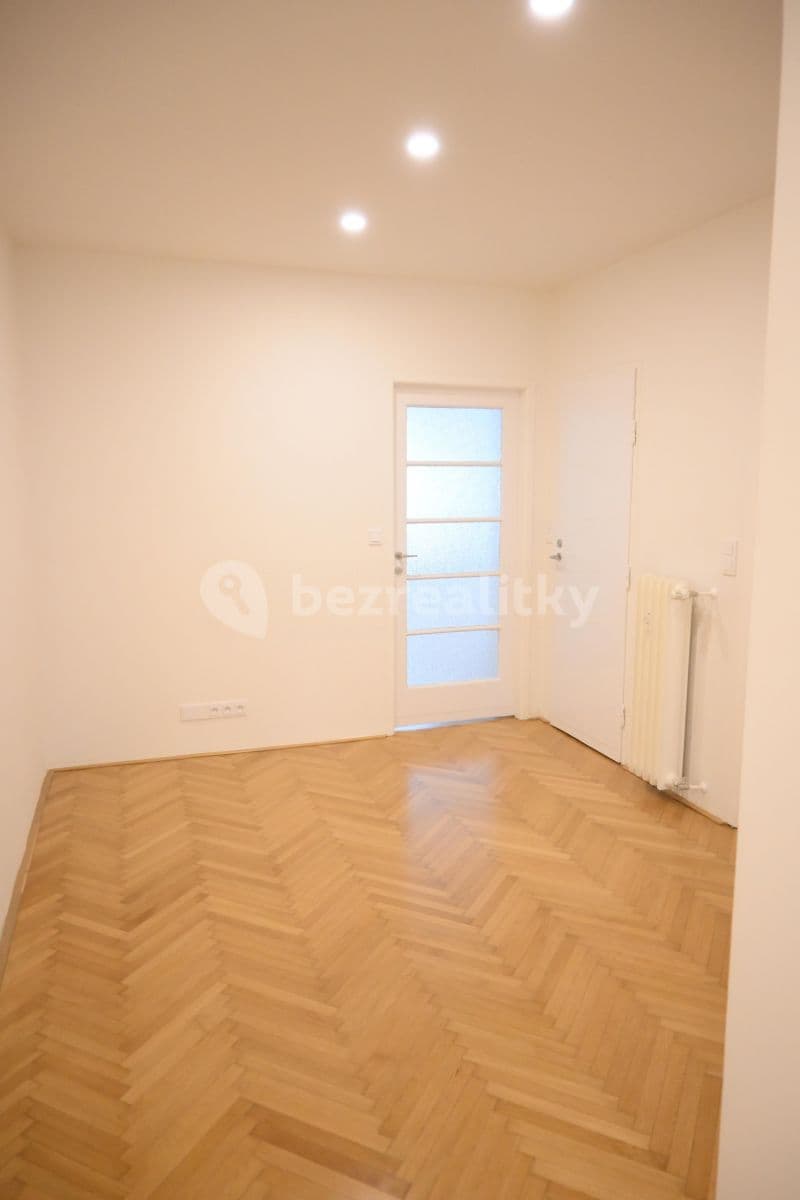 2 bedroom flat to rent, 85 m², Tolstého, Prague, Prague 2 bedroom flat to rent, 85 m², Tolstého, Prague, Prague