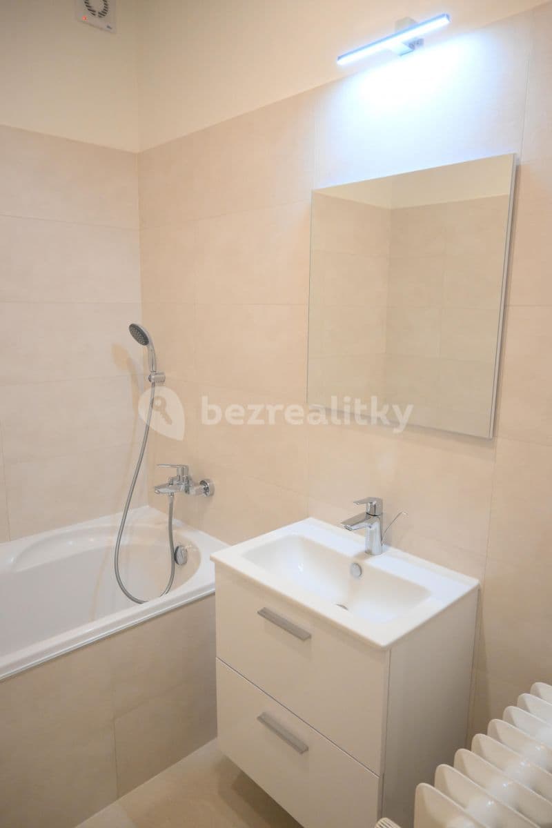 2 bedroom flat to rent, 85 m², Tolstého, Prague, Prague 2 bedroom flat to rent, 85 m², Tolstého, Prague, Prague
